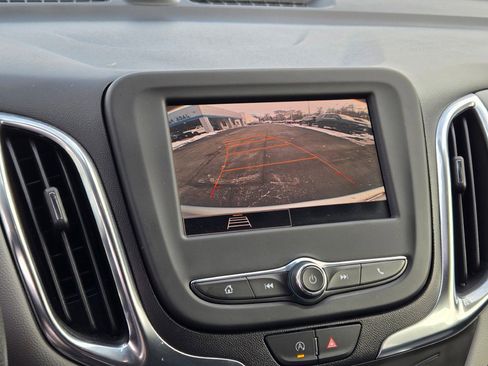 Used 2022 Chevrolet Equinox LT image 25