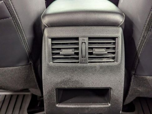 Used 2025 Mitsubishi Outlander SE image 20