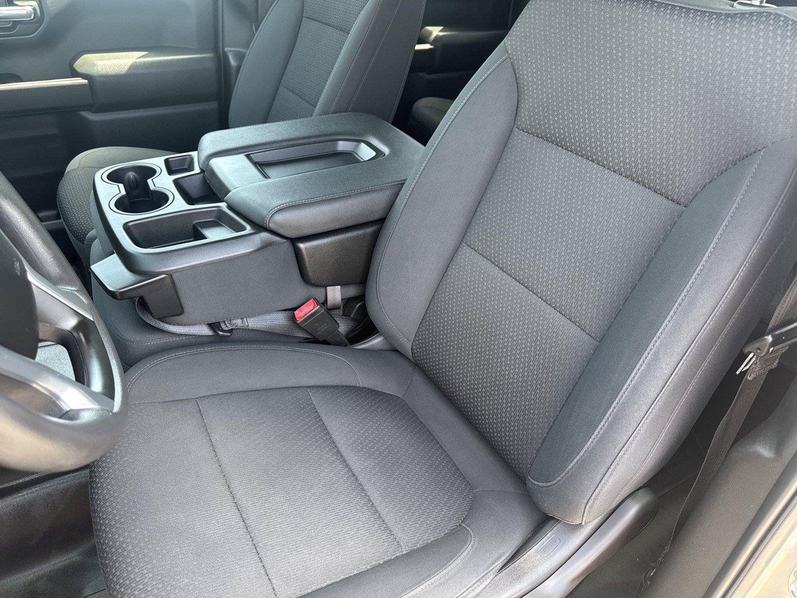 Used 2022 Chevrolet Silverado 1500 Custom w/ Safety Confidence Package AWD/4WD image 11