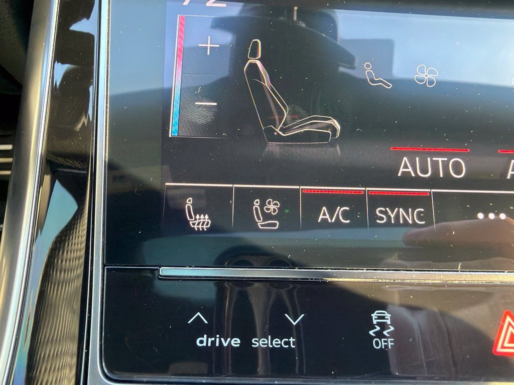 Used 2024 Audi SQ8 Prestige AWD/4WD image 38