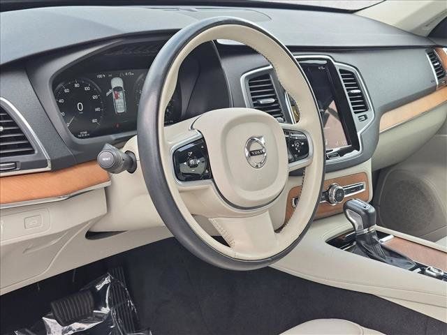 Used 2021 Volvo XC90 T6 Momentum w/ Protection Package Premier AWD/4WD image 10