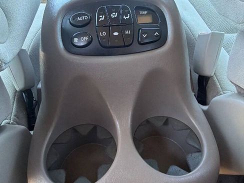 Used 2005 Toyota Sequoia SR5 RWD image 14