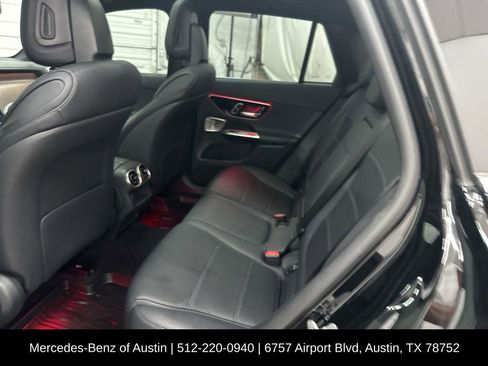 Used 2023 Mercedes-Benz GLC 300 4MATIC image 24