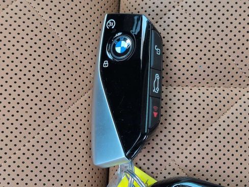 Certified 2023 BMW X7 xDrive40i w/ Executive Package image 36