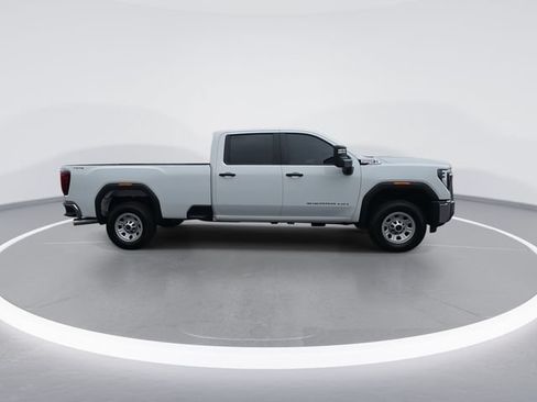 Used 2026 GMC Sierra 2500 Pro w/ Convenience Package AWD/4WD image 9