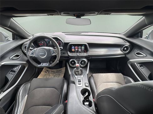 Used 2018 Chevrolet Camaro SS RWD image 26