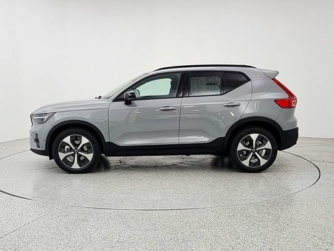New 2026 Volvo XC40 B5 Plus w/ Protection Package Premier AWD/4WD image 8