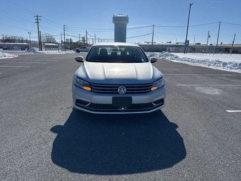 Used 2018 Volkswagen Passat 2.0T S w/ Driver Assistance Package image 5