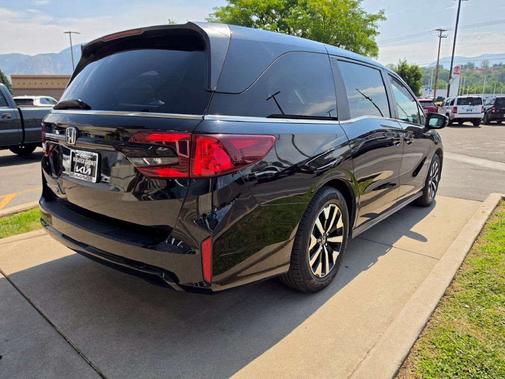 Used 2025 Honda Odyssey EX-L image 5