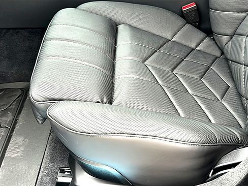 New 2026 BMW 740i RWD image 12