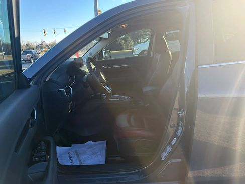 Used 2022 MAZDA CX-5 Carbon Edition image 19