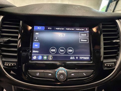 Used 2020 Chevrolet Trax LS AWD/4WD image 12