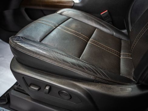 Used 2024 Chevrolet Silverado 1500 High Country w/ Technology Package image 34