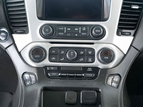 Used 2019 GMC Yukon XL SLT AWD/4WD image 20