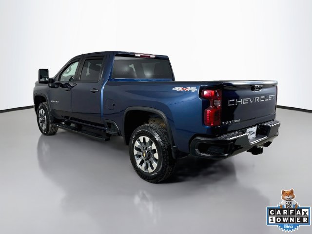 Used 2023 Chevrolet Silverado 2500 Custom w/ Custom Convenience Package AWD/4WD image 11