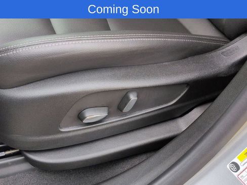 Used 2025 Cadillac XT5 Luxury w/ LPO, Floor Liner Package AWD/4WD image 17
