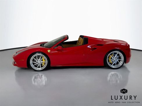 Used 2017 Ferrari 488 Spider RWD image 9