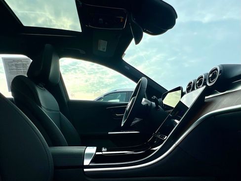 Certified 2025 Mercedes-Benz C 300 4MATIC Sedan image 17