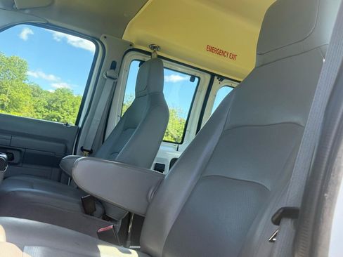 Used 2012 Ford E-250 and Econoline 250 w/ PWR Group RWD image 24