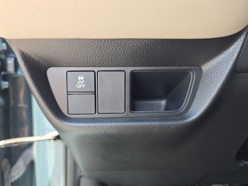Certified 2025 Honda HR-V LX image 19