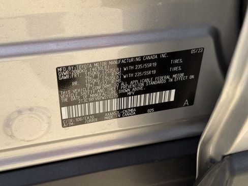 Used 2023 Toyota RAV4 XLE Premium FWD image 37