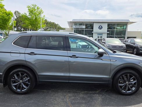 Certified 2023 Volkswagen Tiguan SE image 6