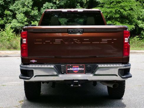 Used 2024 Chevrolet Silverado 2500 LT w/ Safety Package AWD/4WD image 18
