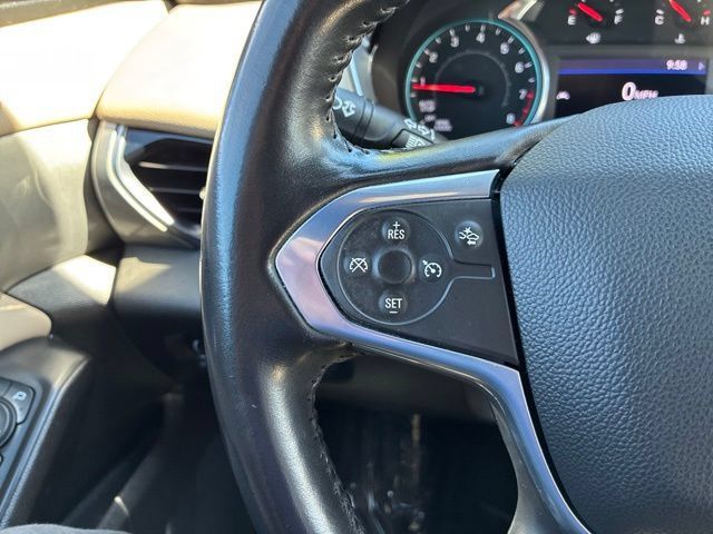Used 2022 Chevrolet Traverse LT AWD/4WD image 39