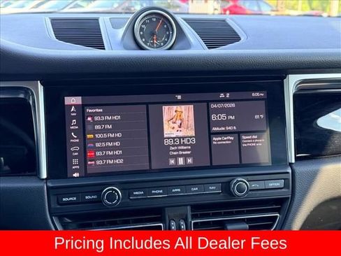 Used 2019 Porsche Macan AWD/4WD image 18