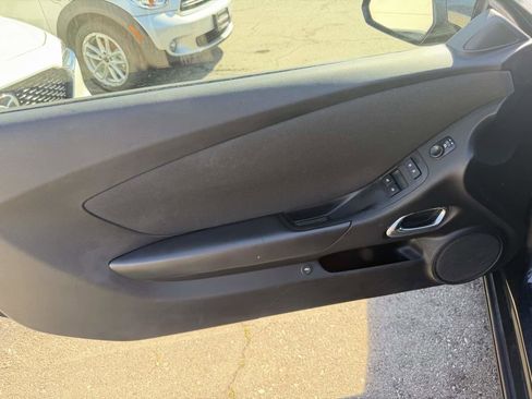 Used 2015 Chevrolet Camaro LT image 8