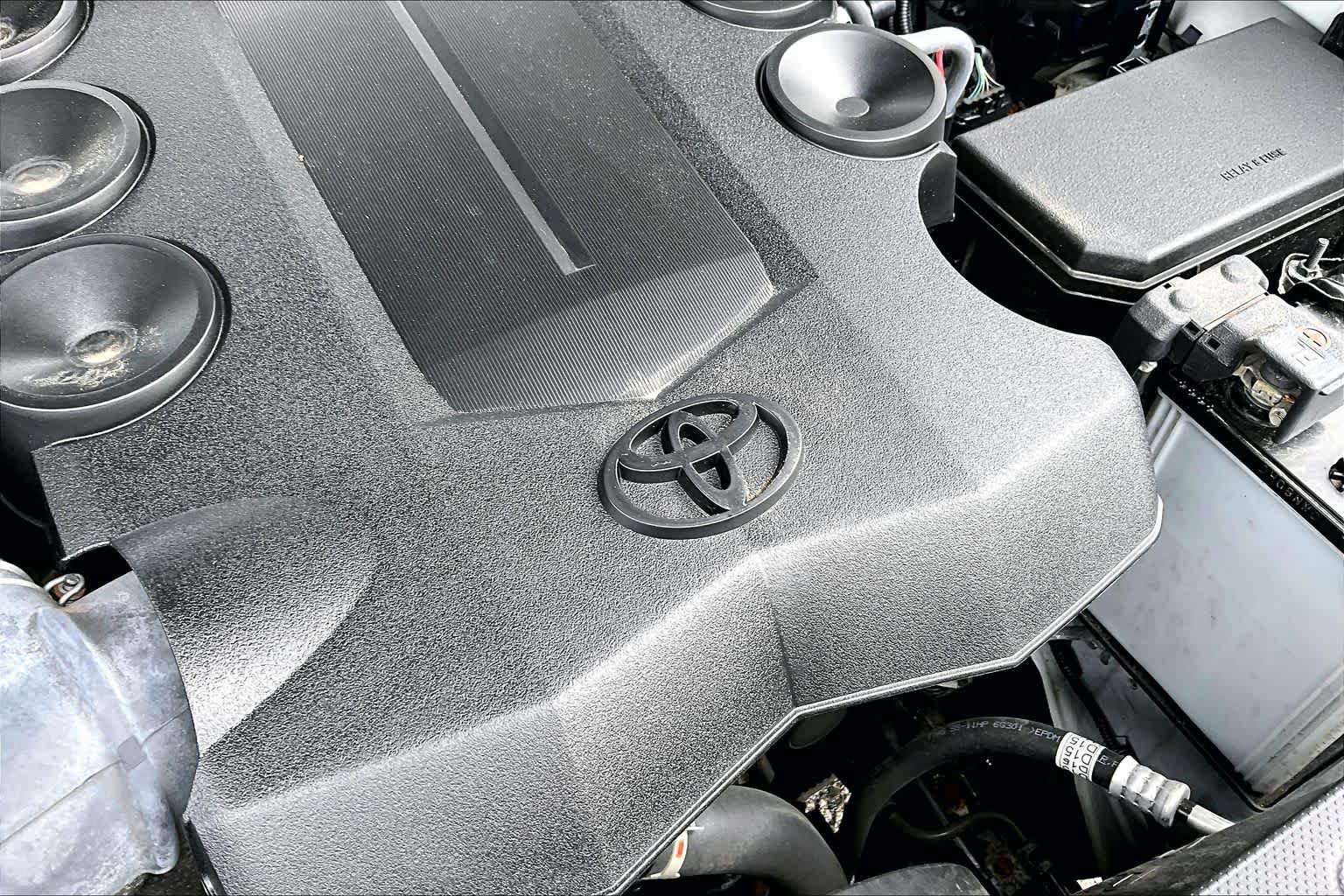 Used 2023 Toyota 4Runner Limited AWD/4WD image 31