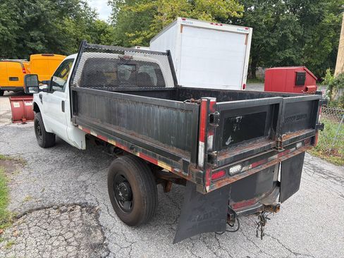 Used 2010 Ford F250 XL AWD/4WD image 8
