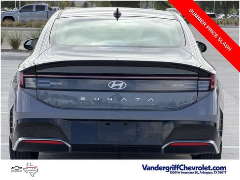 Used 2025 Hyundai Sonata SEL FWD image 5
