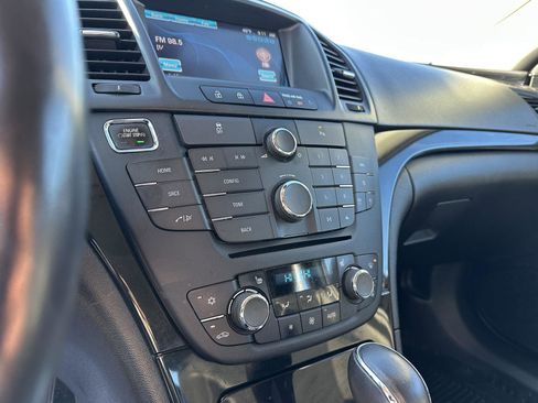 Used 2013 Buick Regal Premium image 30