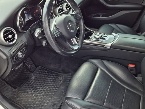 Used 2019 Mercedes-Benz GLC 350e 4MATIC image 13