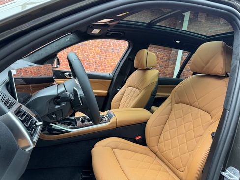 New 2027 BMW X7 xDrive40i AWD/4WD image 23