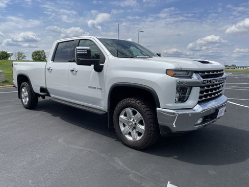 Used 2021 Chevrolet Silverado 3500 LTZ w/ LTZ Premium Package AWD/4WD image 7