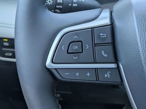 New 2026 Toyota Highlander Platinum AWD/4WD image 25