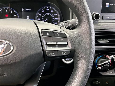 Used 2023 Hyundai Kona SEL AWD/4WD image 21