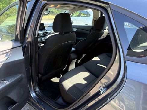 Certified 2023 Kia Forte LXS w/ LXS Technology Package FWD image 27