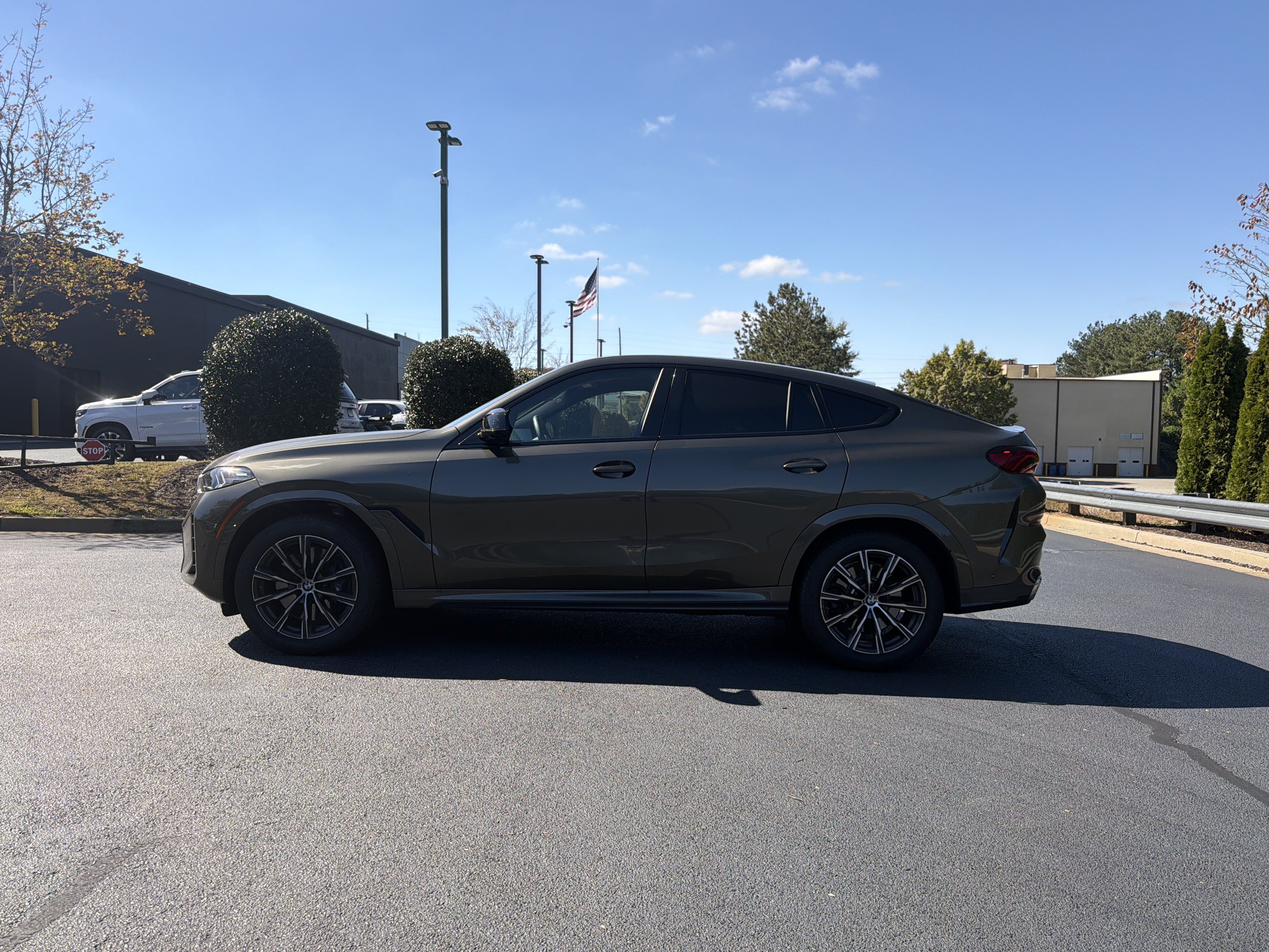Used 2027 BMW X6 M60i AWD/4WD image 15