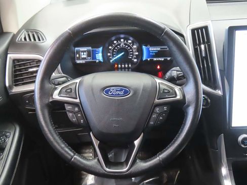 Used 2022 Ford Edge Titanium w/ Equipment Group 301A image 10