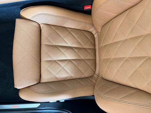 Used 2026 BMW X7 xDrive40i image 25