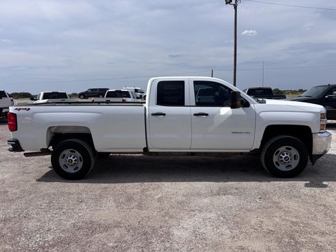 Used 2018 Chevrolet Silverado 2500 W/T w/ WT Convenience Package AWD/4WD image 6