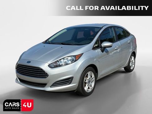 Used 2019 Ford Fiesta SE FWD image 3