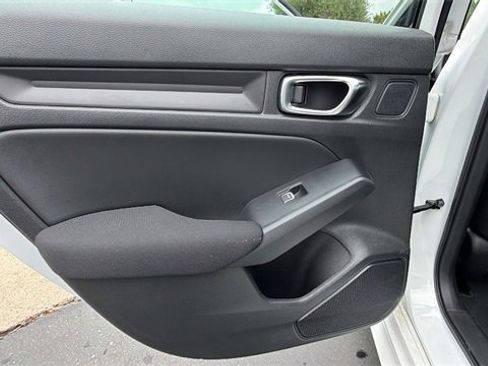 Used 2025 Honda Civic Sport image 15