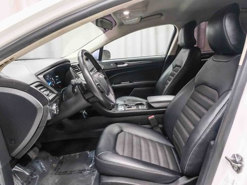 Used 2018 Ford Fusion SE w/ Equipment Group 201A image 20