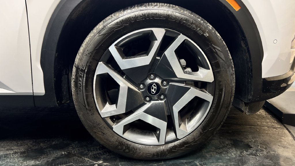 Used 2023 Hyundai Palisade Limited AWD/4WD image 25