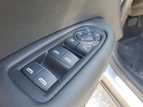 Used 2023 Cadillac XT6 Luxury image 21