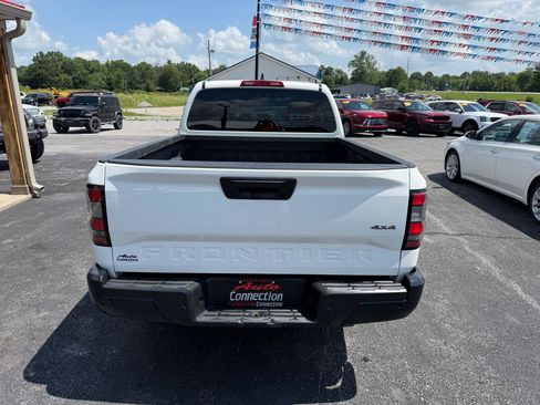 Used 2024 Nissan Frontier S w/ Technology Package AWD/4WD image 5